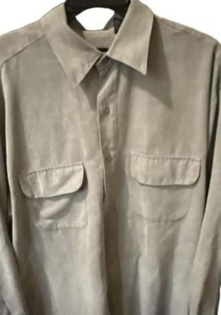 Van Heusen Soft Suede Gray Long Sleeve Button-Up Shirt Medium